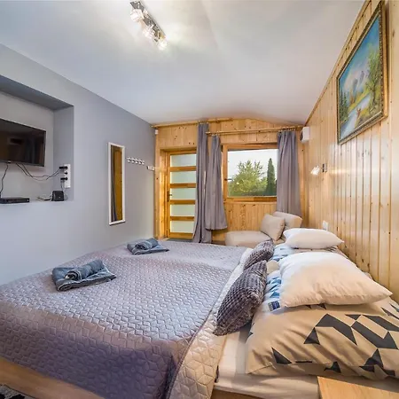 Milmar Wellness Vendeghaz Miskolctapolca ميسكولك