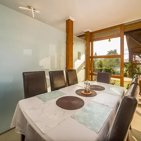 Milmar Wellness Vendeghaz Miskolctapolca Villa *